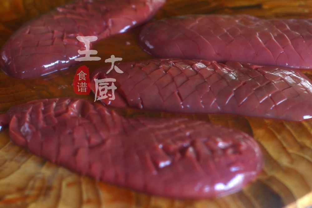 辣炒腰花好吃难做,只是你不知道技巧,简单的方法在这里