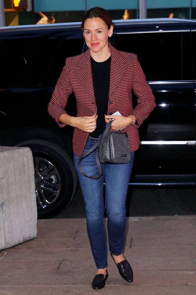 46岁离异三子珍妮佛嘉纳转型企业家,离婚2周即