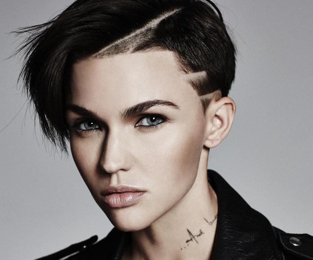 ruby rose,帅出新高度的美剧明星,她的一个由长发到短发,由性感到帅气