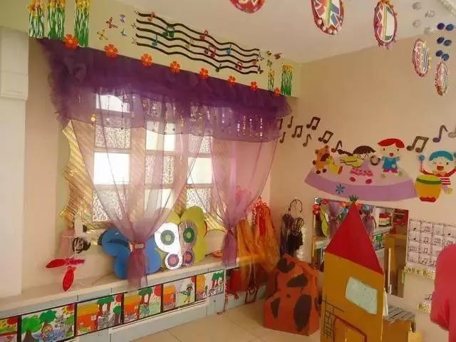 幼儿园个性标准区角 娃娃家布置