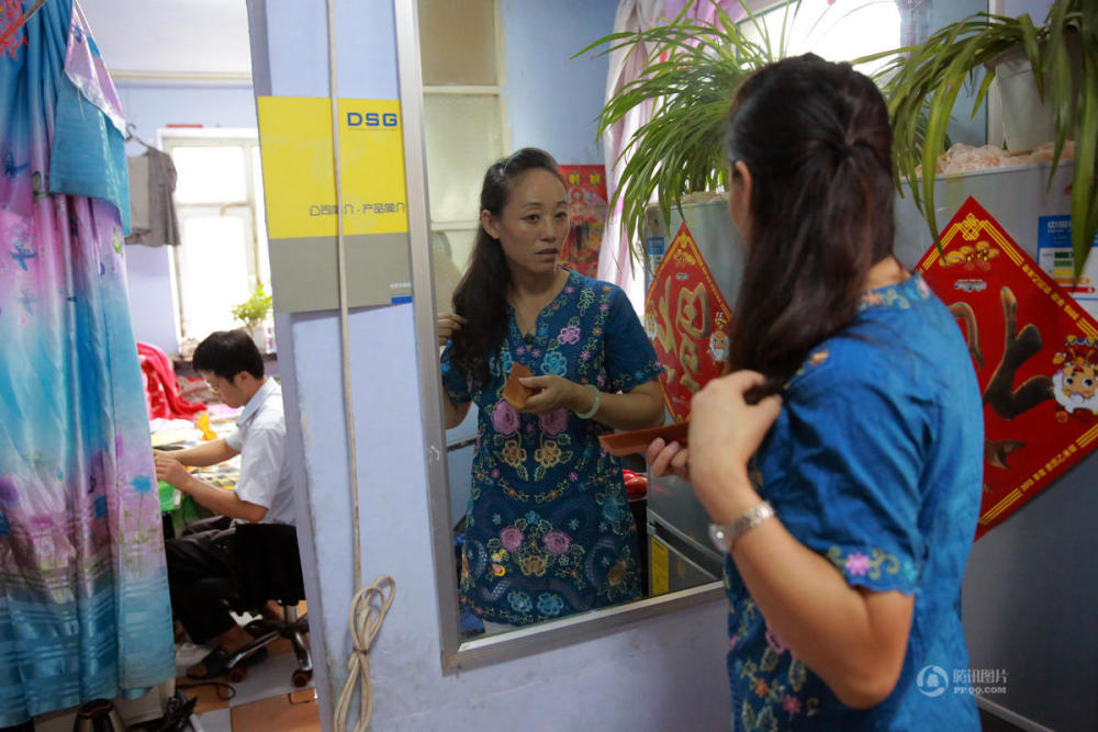 【中国人的一天】派出所里的足迹专家