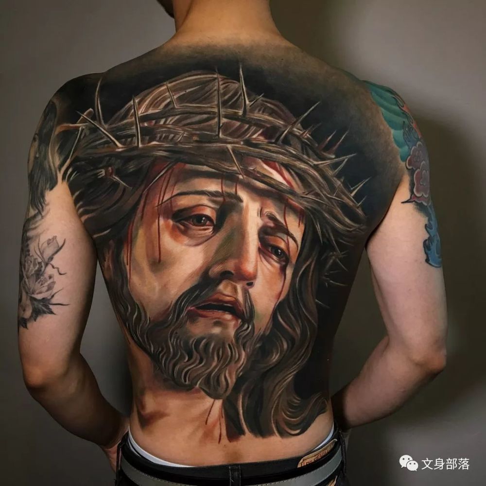 考古证据表明宗教符号一直是纹身的重要元素,从古代起就被作为护身符