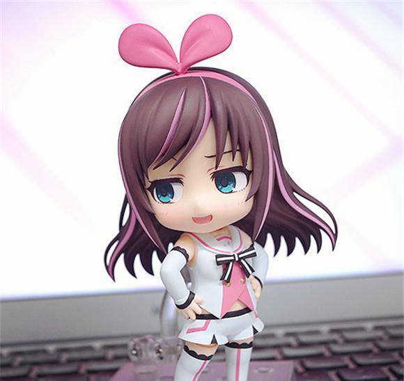 看看嘚瑟的小表情,真是萌的一脸血啊!