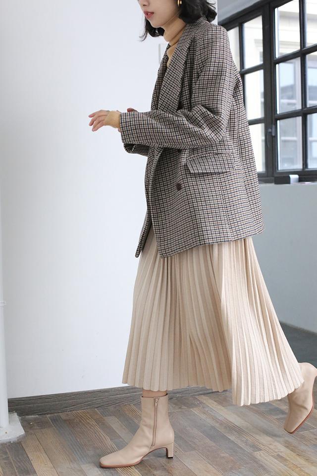 中长款百褶裙,秋冬应该怎么搭配?这三点大多数