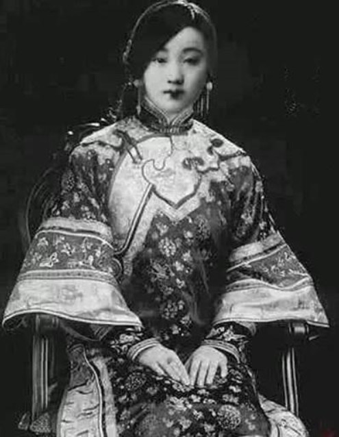 清朝皇贵妃真实长相,珍妃美得让人一眼就能记住