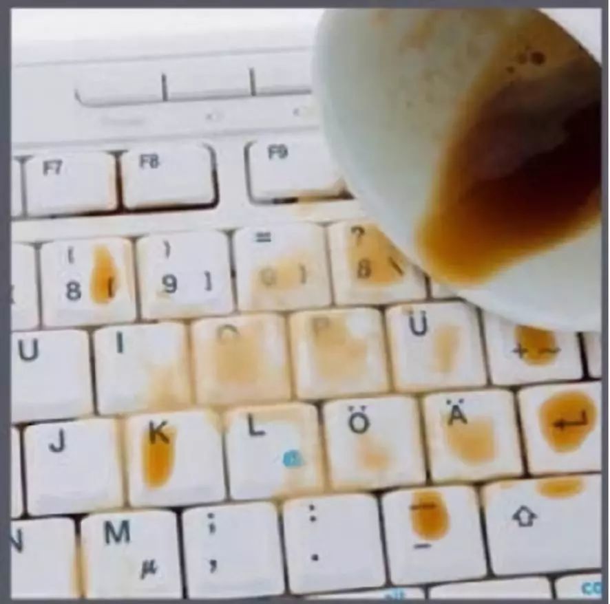 流浪地球正式预告片!铁血战士特效对比!猫版漫