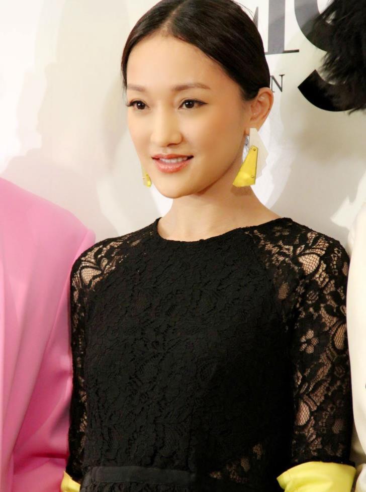 都说周迅和李小璐很像,5张照片有一张是李小璐你能认出来吗