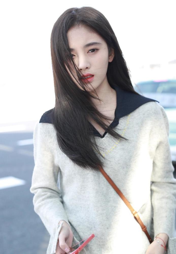 四千年一遇的美女鞠婧祎,美成一幅画