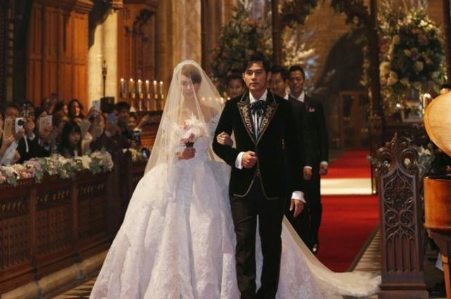 唐嫣罗晋梦幻婚礼现场,每位来宾都有惊喜礼物