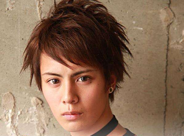 日本发型师那么厉害,但为什么日本男生的发型