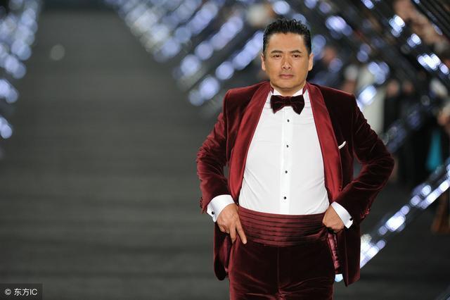 周润发评价章子怡,这3个字太精妙,网友:不愧