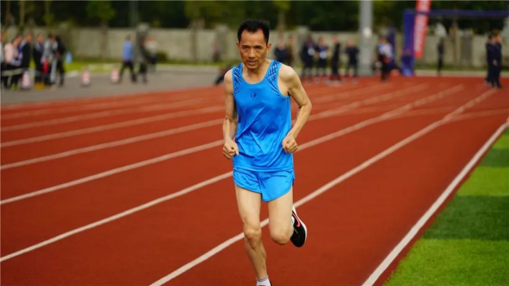 局代表队在四川省第三届警察体育运动会田径比