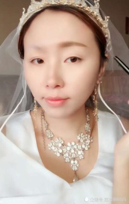 丑新娘自己化妆,秒变小仙女,网友:世上果然没有丑女人
