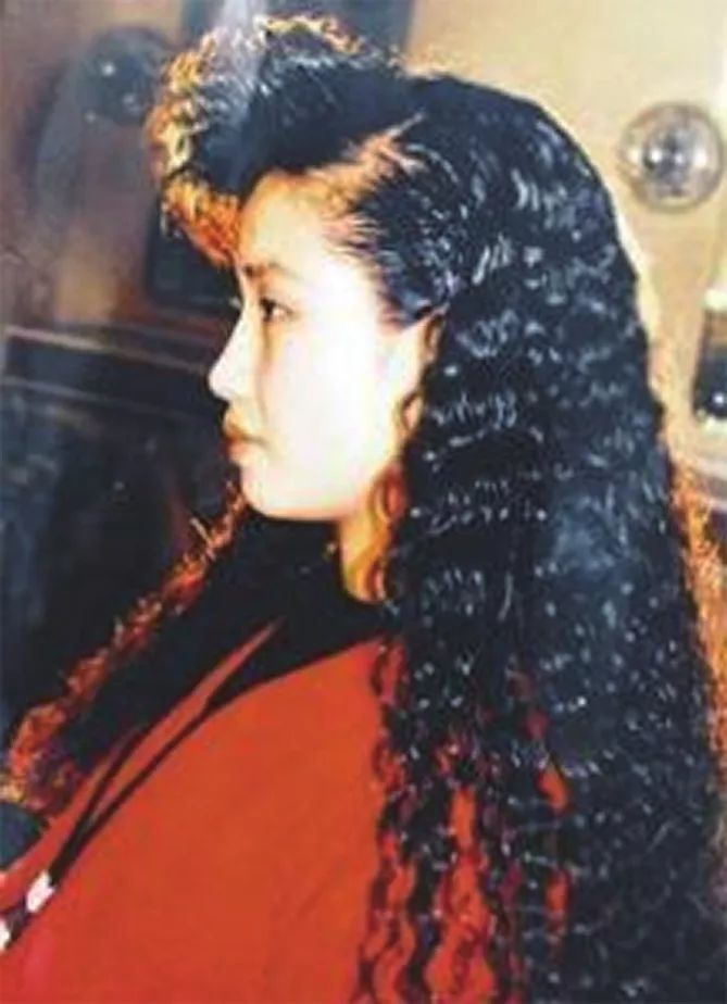 九十年代女性流行发型.
