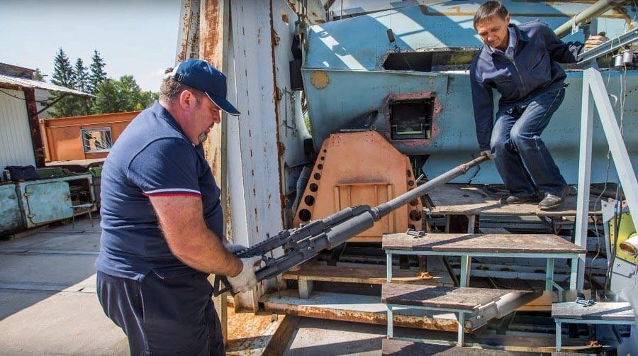 够简陋的:俄五代机机炮测试现场