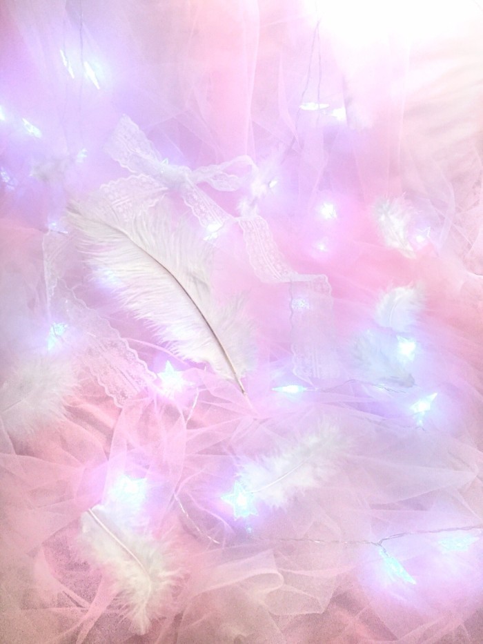 梦幻·粉紫色·壁纸,"有点浪漫,有点甜,还有很多点喜欢你"
