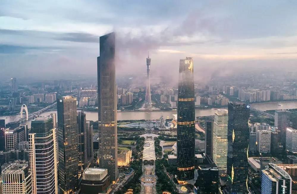 图为广州双子塔.(图片来源网络)