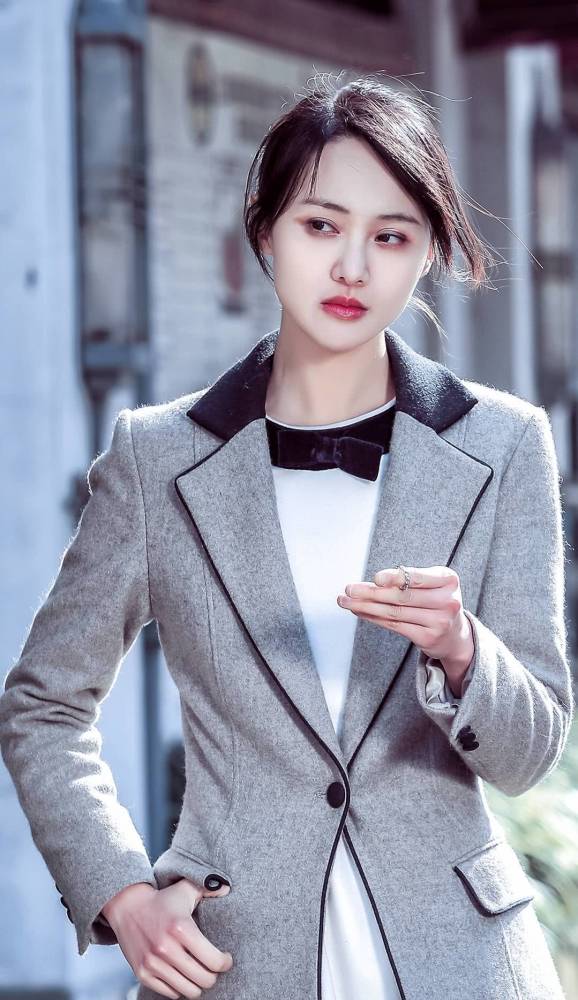 当红女星小仙女郑爽:娱乐圈喜欢她的男明星