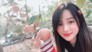 这些电竞选手的女友们怎么个个都长得这么好看?