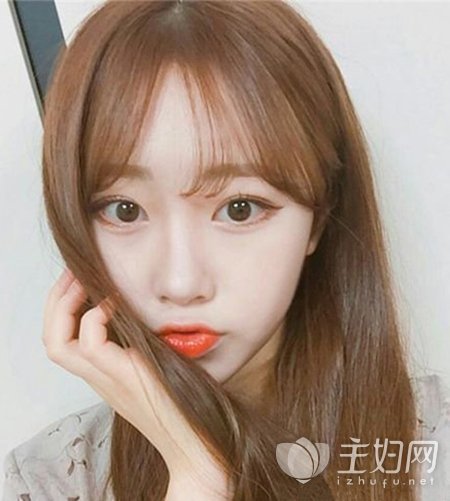 染头发怕染错颜色不好看?4款显白又减龄的发色,百搭错