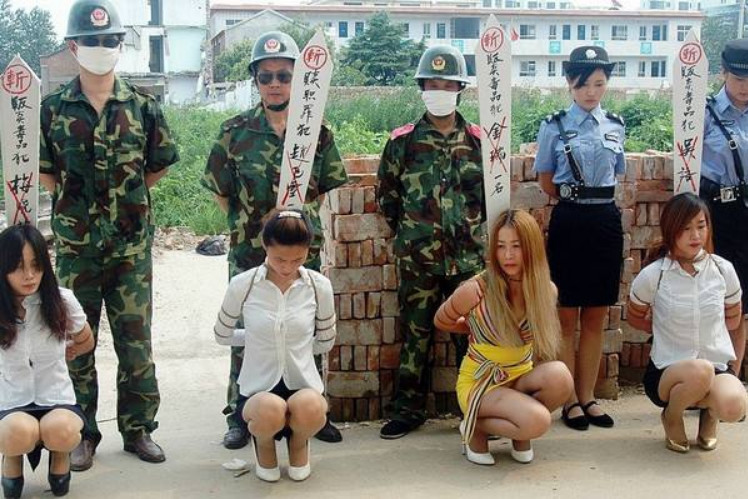 如果女死刑犯在行刑前发现自己怀孕了,执刑人员还会扣