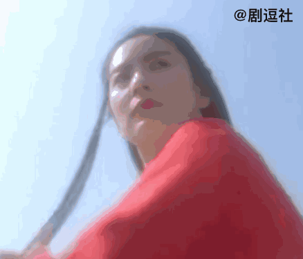 这样的改编,虽然引起原作者的不满,但是对于东方不败这个人物本身和