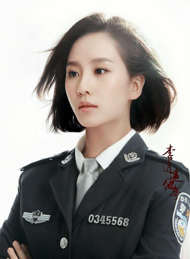 扮演过警察的女明星,杨幂是警花,刘诗诗短发帅气,她太
