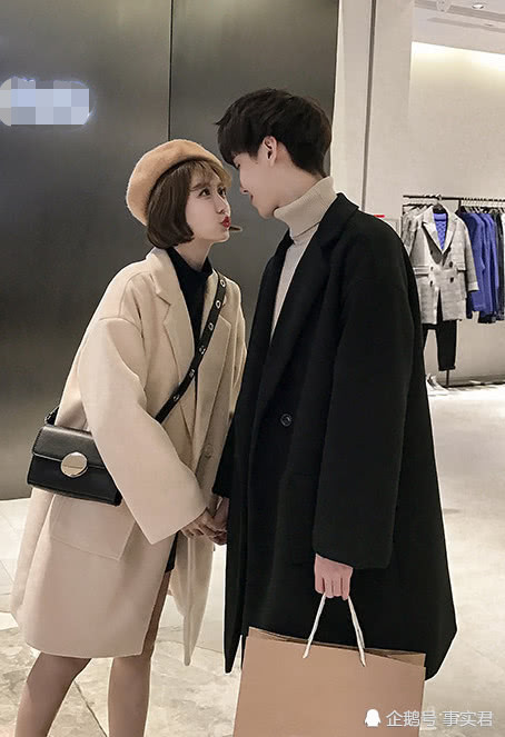 冬季狂撒狗粮的情侣套装,恩爱秀不停,图二是电视剧男女主角?