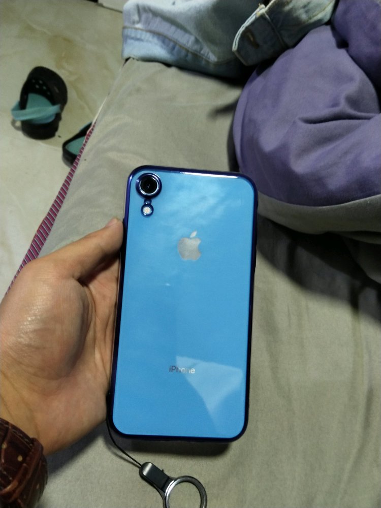 妹妹的iphone xr摄像头瑕疵和灰尘颗粒问题