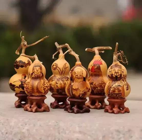 烙画火针上的绝美刺绣栩栩如生