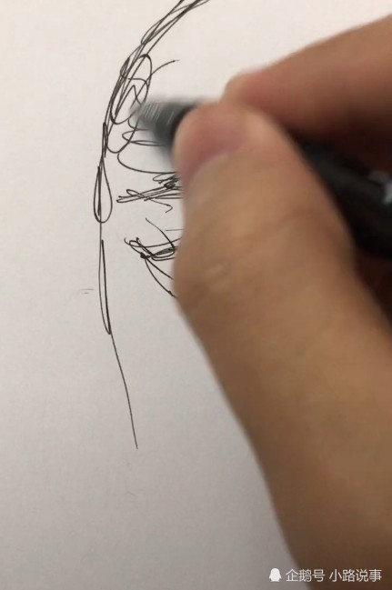乱画的艺术,看着很随意最后画面惊艳 网友:神笔马良