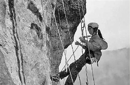 丈夫出轨,妻子举报公公腐败:有数十套房产和巨