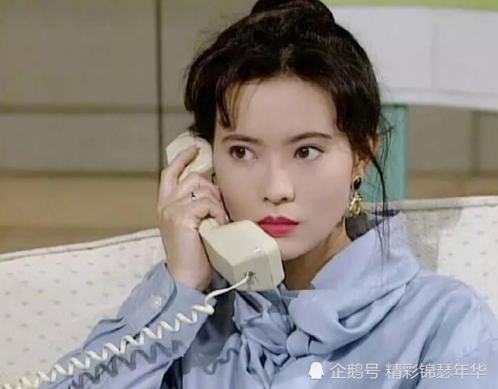 蓝洁瑛珍藏老照片曝光:年轻时的蓝洁瑛翩若惊鸿,看一眼误终生!