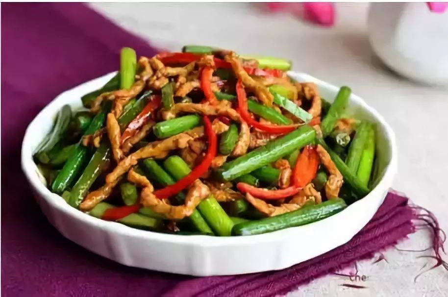 9.蒜苔炒肉