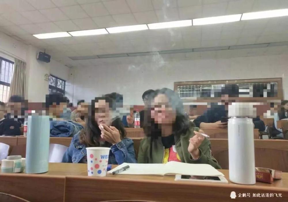 近日,一则云南农业大学的学生们上课时集体抽烟的视频引发关注.