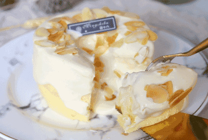 甜食几乎大人小孩都爱吃,但吃多了甜食,比吸烟的危害更大!