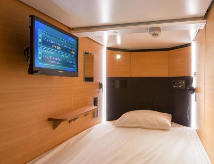 盘点日本那些只招待男性的胶囊酒店_学生时代