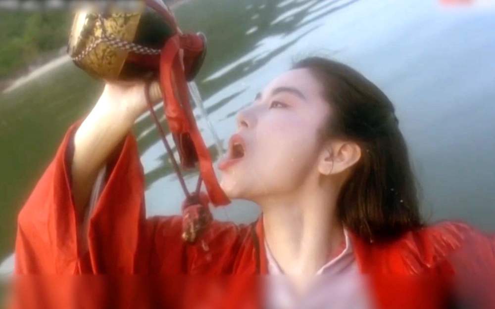 林青霞 1992年主演的电影《笑傲江湖之东方不败》成为其代表作之一