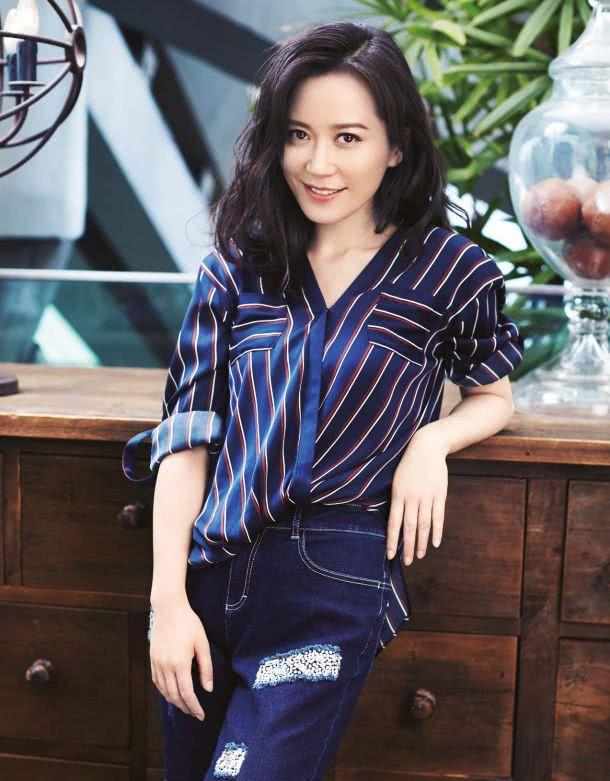 47岁俞飞鸿终于剪对发型了一款短发减龄20岁却意外的有气质