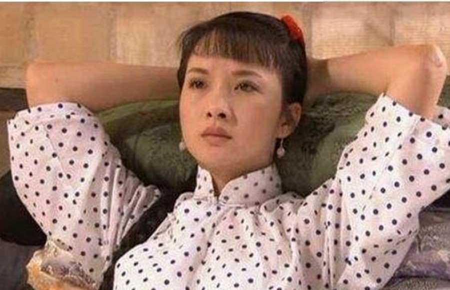 《大宅门》原型李香秀,晚年凄苦,床边留下3字遗言,让养子忏悔