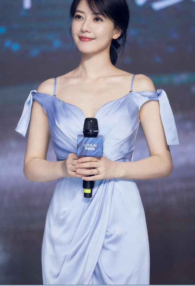 高圆圆:优雅知性气质卓越,美得让人心动!