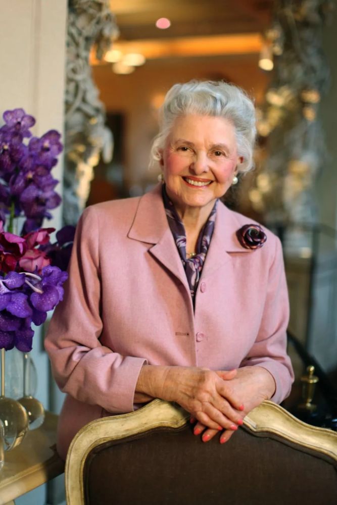 瑰丽酒店创始人离世,她曾是这个世界上最有钱的女人