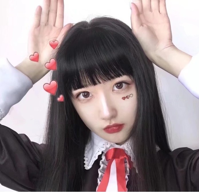 少女·禁欲系·脸部头像:"睁开眼眸的刹那,仿佛是星辰