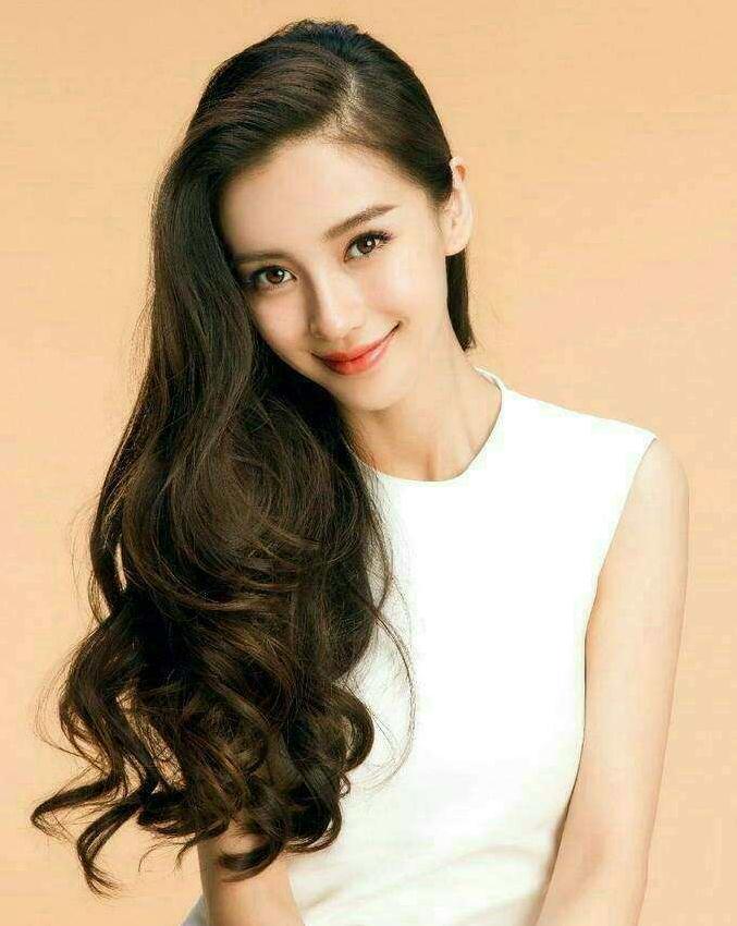 杨颖,baby嘟嘟嘴很性感!有没有迷倒你呢?