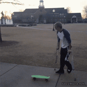 爆笑gif:再见,我妈喊我回家吃饭了_腾讯新闻