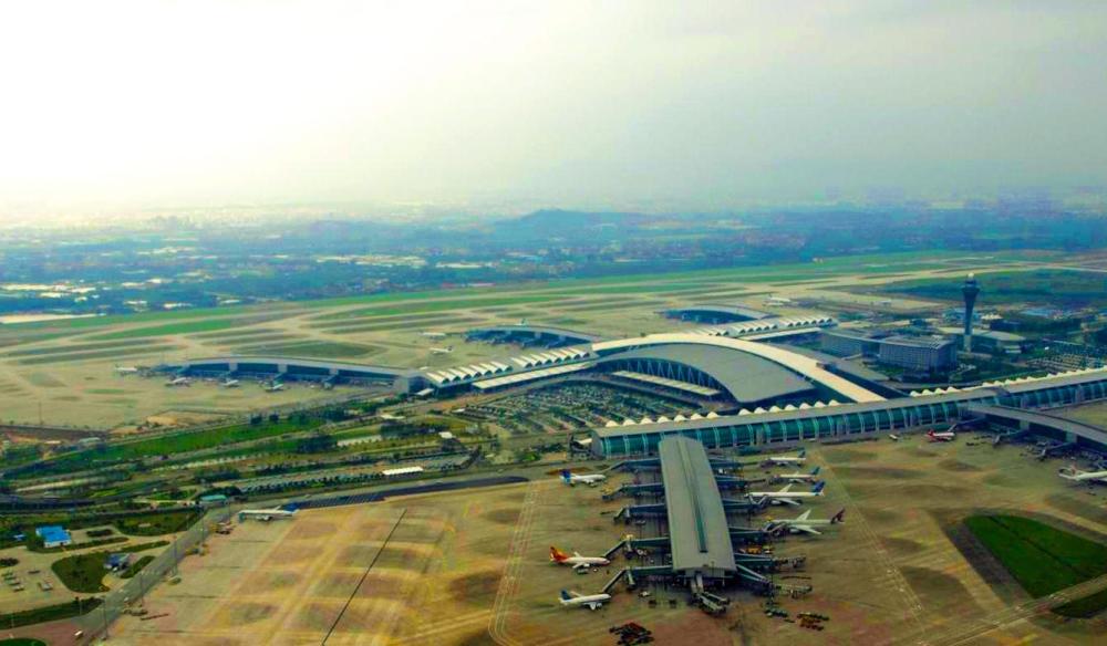 航拍广州白云国际机场,吞吐量大陆地区排第三
