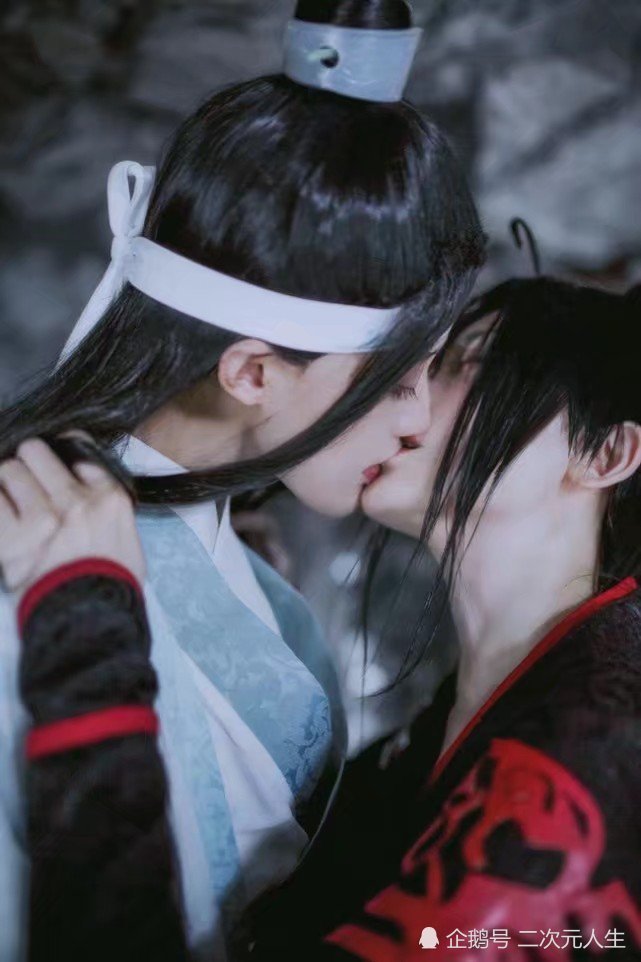 魏无羡,kiss,魔道,cos,耽美