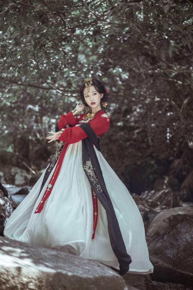 汉服小姐姐,美如画,小家碧玉的温婉气息