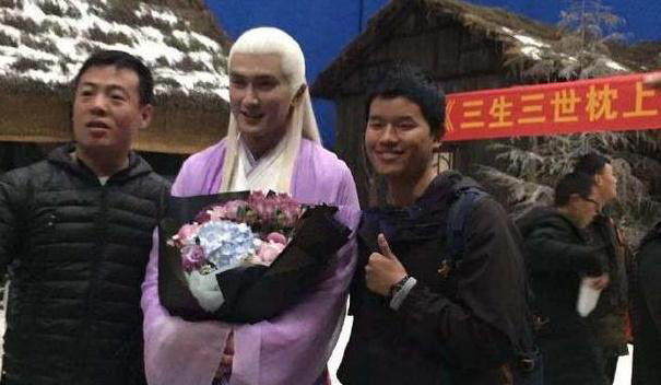 《枕上书》正式做鬼,折颜表情首杀青,热巴曝光霸响指打个灭gif剧照包图片