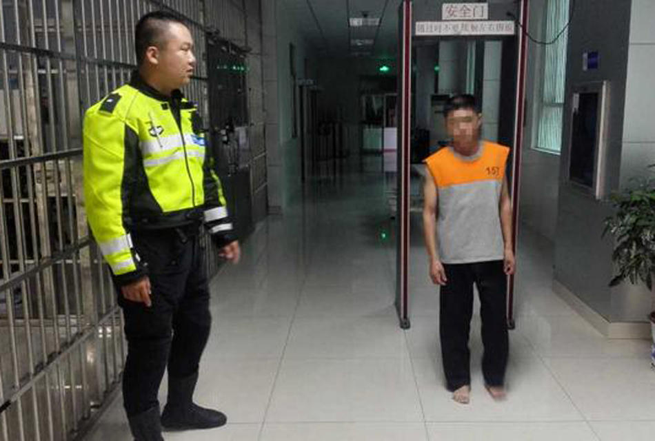 在深圳敢这样开车 一次就进监狱了